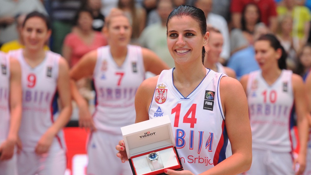 Ana Dabović kao MVP turnira 2015. godine (©Star Sport)
